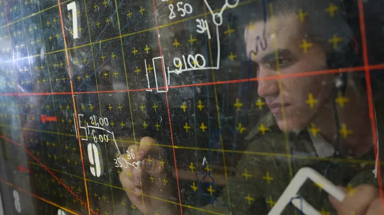 ПВО за ночь сбила 83 беспилотника над российскими регионами